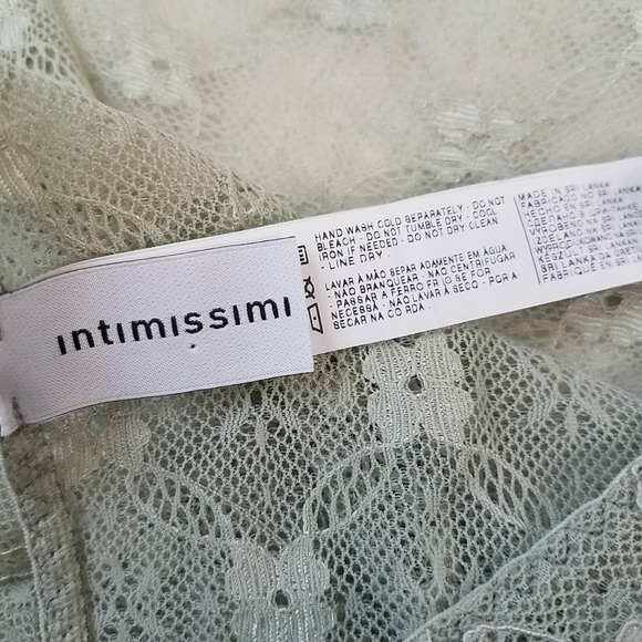 Intimissmi Lace Bra Set - Picture 8 of 10